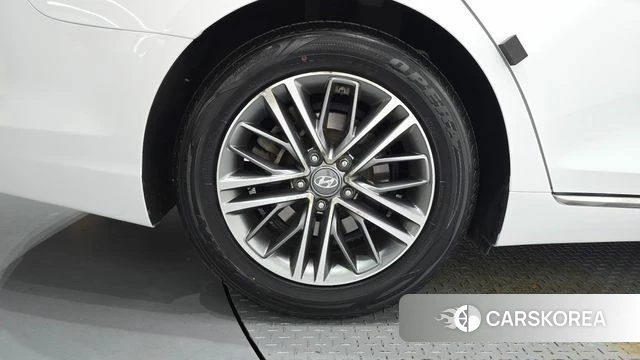 Hyundai Grandeur IG id 4251081 из Кореи 27