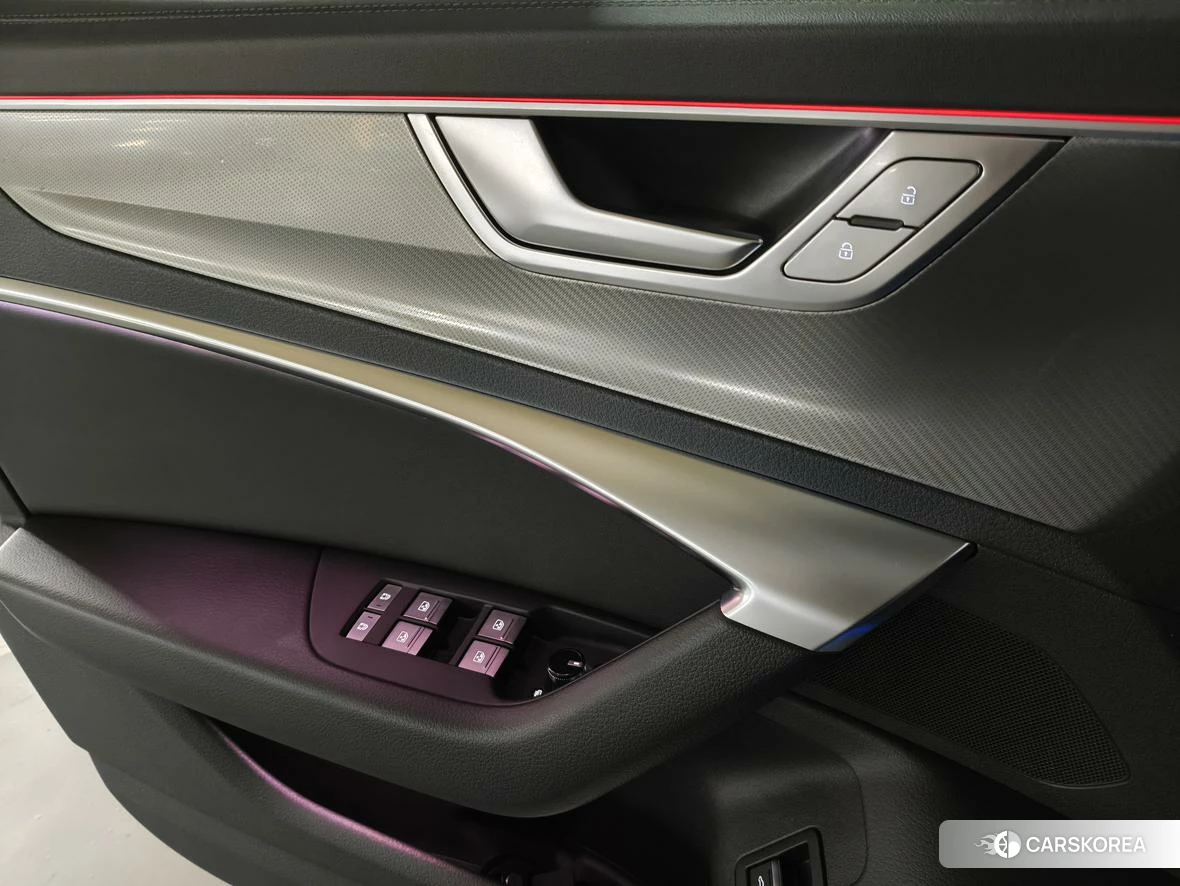 Audi A6L id 4441314 из Китая 14