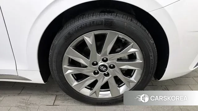 Hyundai The New Grandeur IG Hybrid id 3556360 из Кореи 15