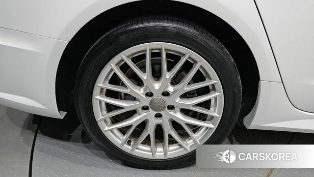 Audi New A6 id 3937198 из Кореи 15