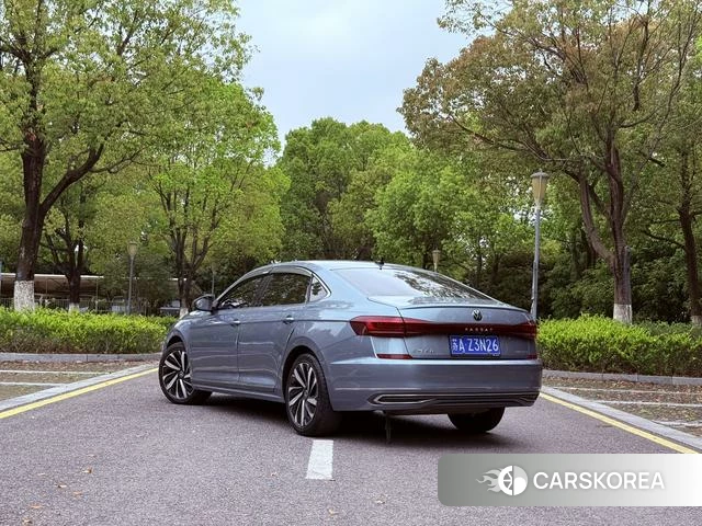 Volkswagen Passat id 4209843 из Китая 11