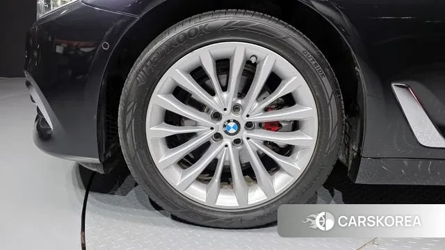 BMW 5 Series (G30) id 3329912 из Кореи 15