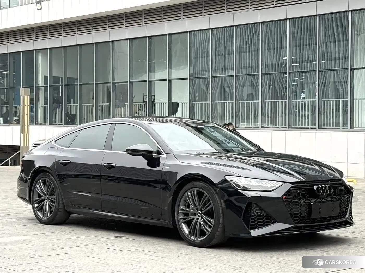 Audi A7 2023 Silver/gray из Китая, фото 5