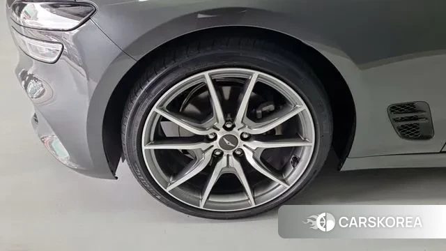 Genesis The New G70 id 3023416 из Кореи 13