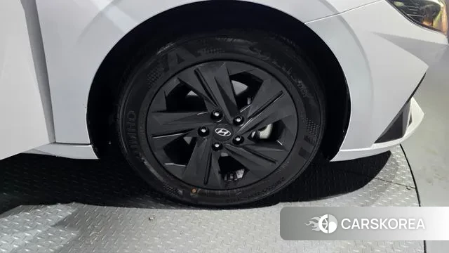 Hyundai Avante (CN7) id 3629957 из Кореи 15