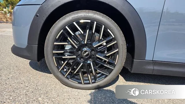 Mini Cooper S Convertible 4th Generation id 3733895 из Кореи 12