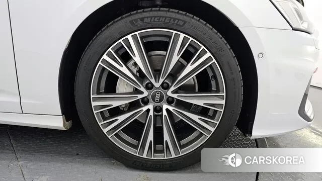 Audi A6 (C8) id 3586311 из Кореи 15