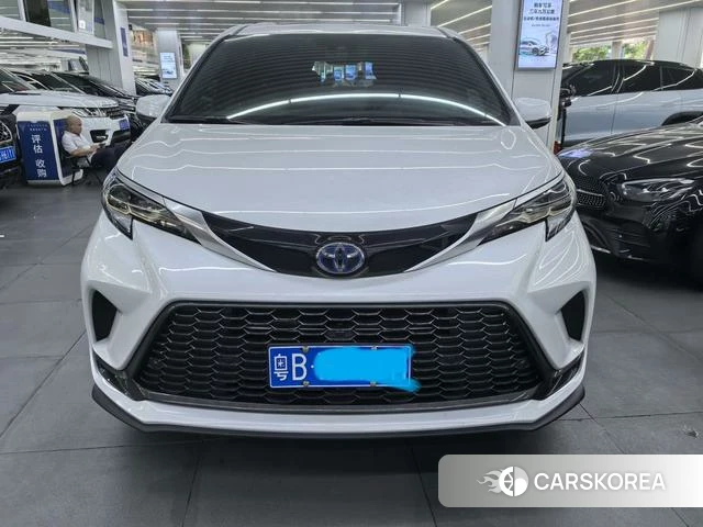 Toyota Grevia 2023 Белый из Китая, фото 6