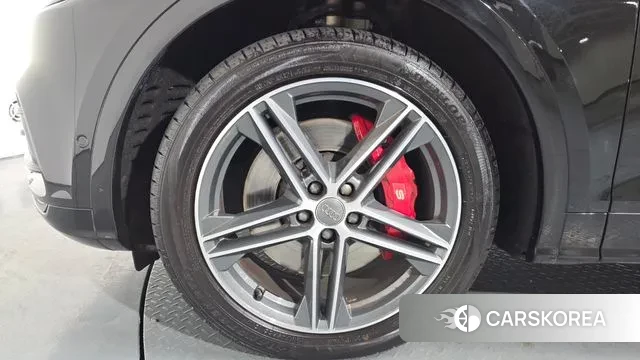 Audi SQ5 (FY) id 3587654 из Кореи 15