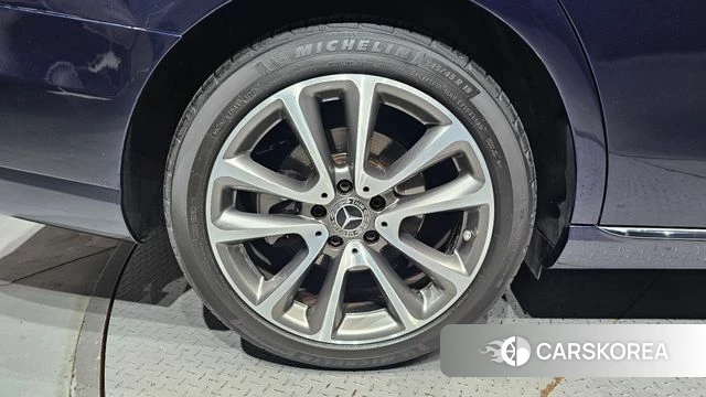 Mercedes-Benz E-Class W213 id 4684052 из Кореи 27