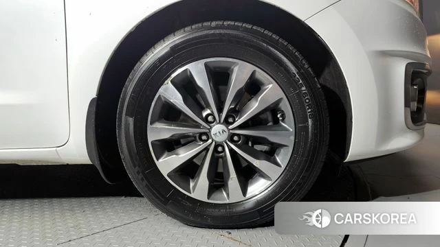 Kia All New Carnival id 3808463 из Кореи 15