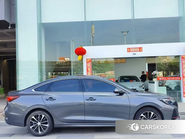 Chang'an Yidong 2022 Темно-серый из Китая, фото 5
