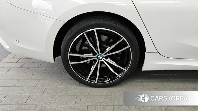 BMW 3 Series (G20) id 4409974 из Кореи 27