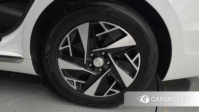 Hyundai The New Grandeur IG Hybrid id 3546340 из Кореи 15