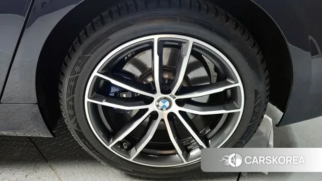 BMW 5 Series (G30) id 3600662 из Кореи 15