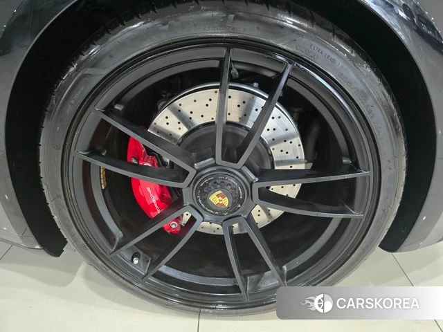 Porsche 911(992) id 4280920 из Кореи 15