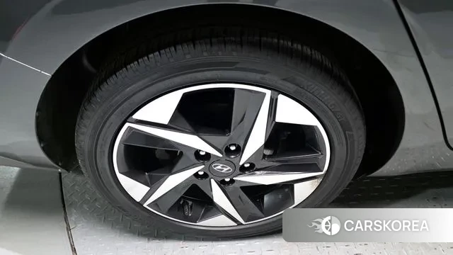 Hyundai Avante Hybrid (CN7) id 3691045 из Кореи 15