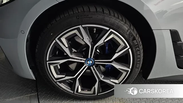 BMW i4 id 3442171 из Кореи 15