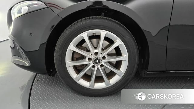 Mercedes-Benz A-Class W177 id 4397351 из Кореи 15
