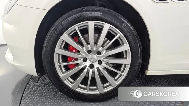 Maserati Quattroporte id 3335426 из Кореи 15