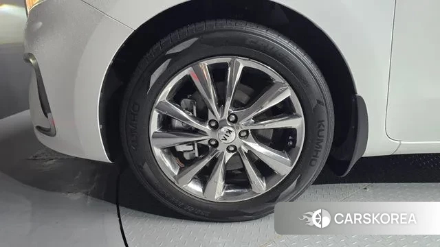 Kia The New Carnival id 3198672 из Кореи 15