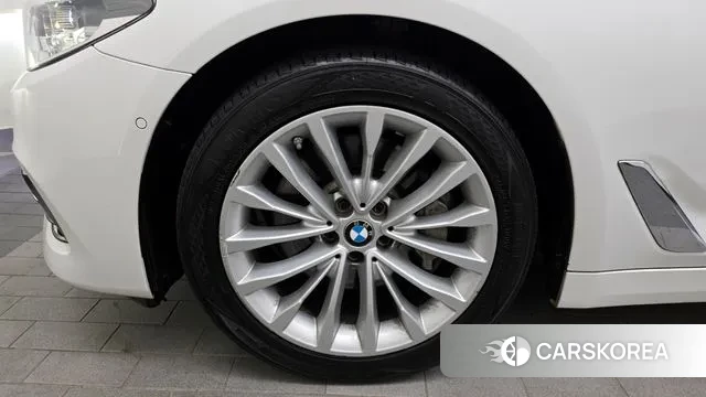 BMW 5 Series (G30) id 2971485 из Кореи 15