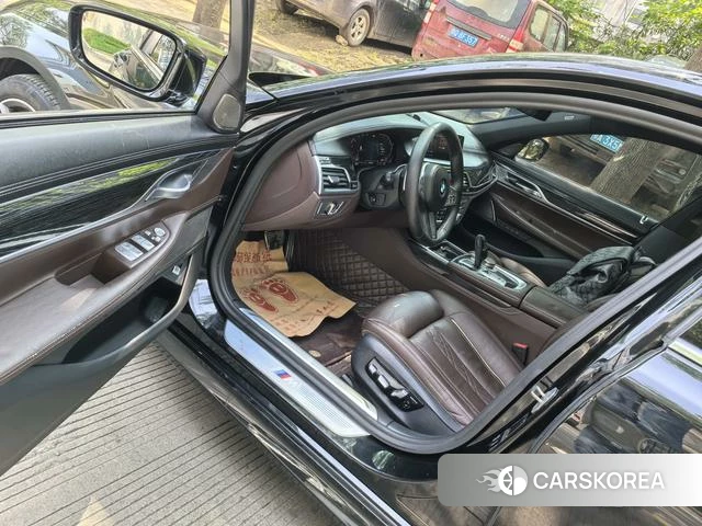 BMW 7 series 2021 Черный из Китая, фото 5
