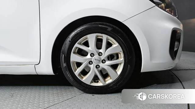 Kia The New Carens id 3835036 из Кореи 15