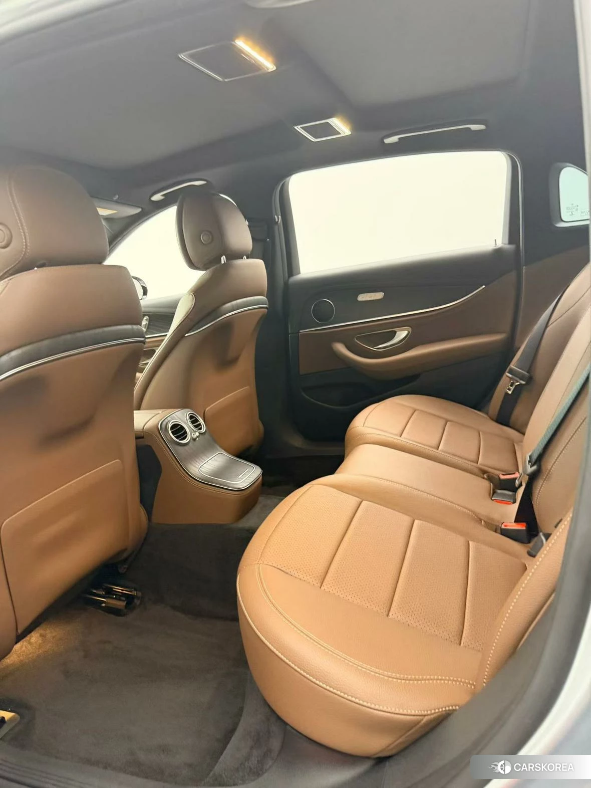 Mercedes-Benz E-class 2023 Серебристо-серый из Китая, фото 5