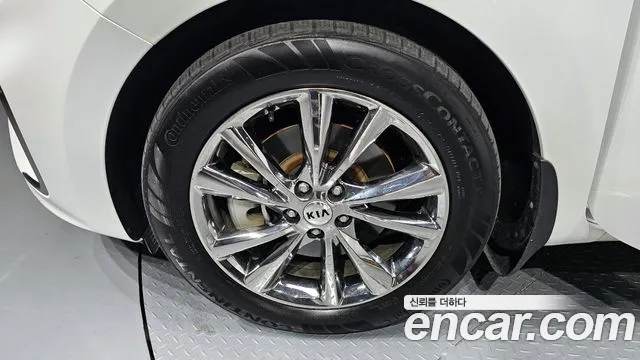 Kia The New Carnival id 2298807 из Кореи 15