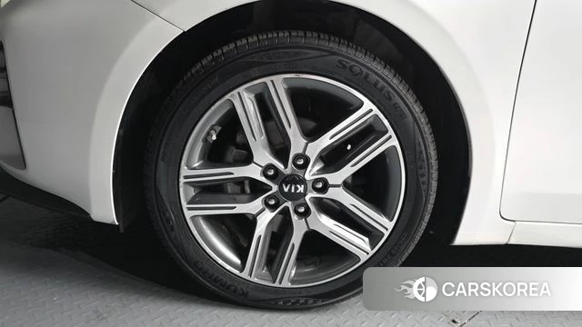 Kia Come New K3 id 4196866 из Кореи 25