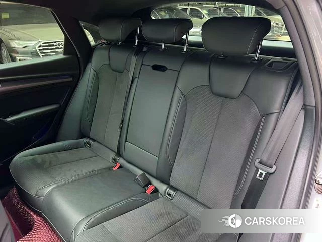 Audi Q5L Sportback id 4261919 из Китая 25