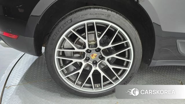 Porsche Macan id 4489699 из Кореи 31