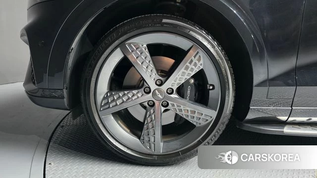 Genesis GV70 id 4614201 из Кореи 32