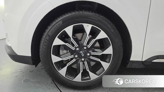 Kia Carnival 4th generation id 4350618 из Кореи 24