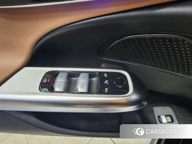 Mercedes-Benz E-Class W214 id 3036286 из Кореи 15