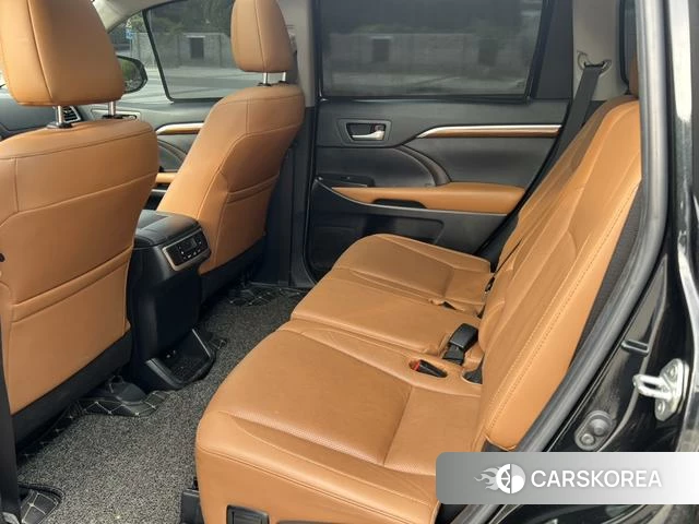 Toyota Highlander id 4320885 из Китая 28