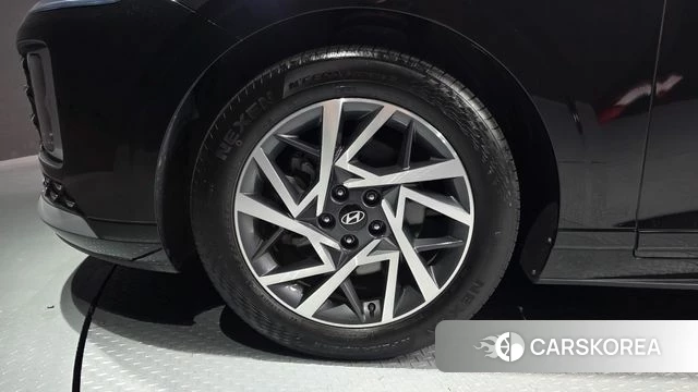 Hyundai Grandeur (GN7) id 4243509 из Кореи 15