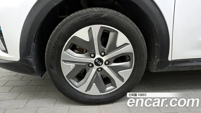 Kia Niro EV id 2946079 из Кореи 15