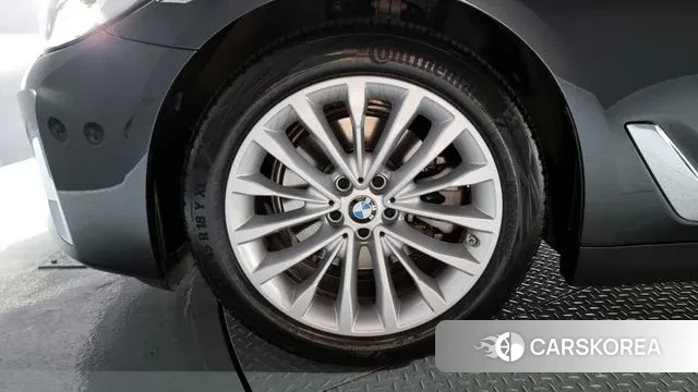 BMW 5 Series (G30) id 2984335 из Кореи 15