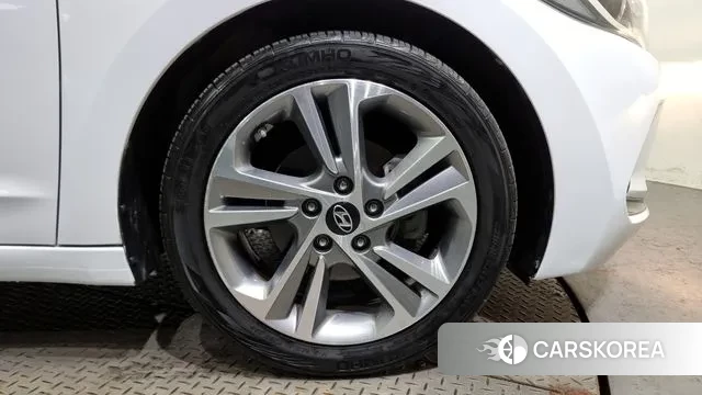 Hyundai Avante AD id 2977302 из Кореи 15