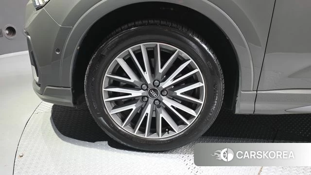 Audi Q3 (F3) id 4958017 из Кореи 27