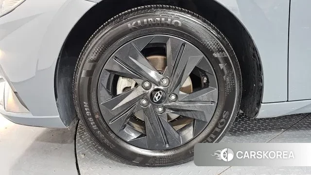 Hyundai Avante (CN7) id 3497599 из Кореи 15