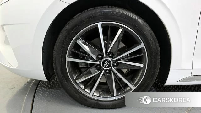 Hyundai The New Grandeur IG id 4018398 из Кореи 15