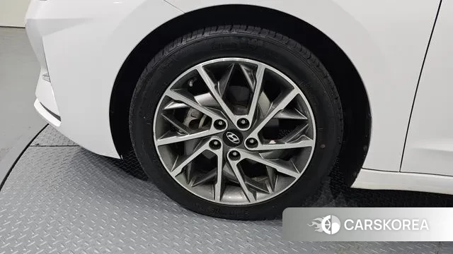 Hyundai The New Avante AD id 3583193 из Кореи 15