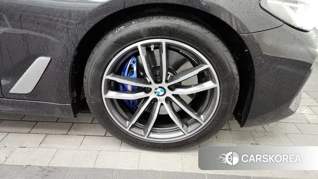 BMW 5 Series (G30) id 3415936 из Кореи 15