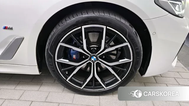 BMW 5 Series (G30) id 3562327 из Кореи 15