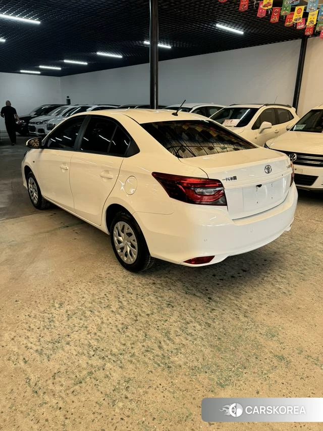 Toyota Vios 2022 Белый из Китая, фото 5