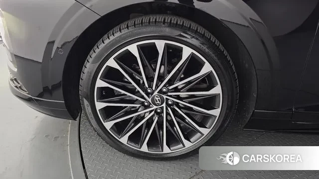 Hyundai Grandeur Hybrid (GN7) id 3533390 из Кореи 15