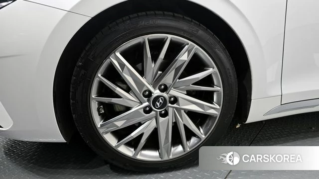 Hyundai The New Grandeur IG id 4304479 из Кореи 27